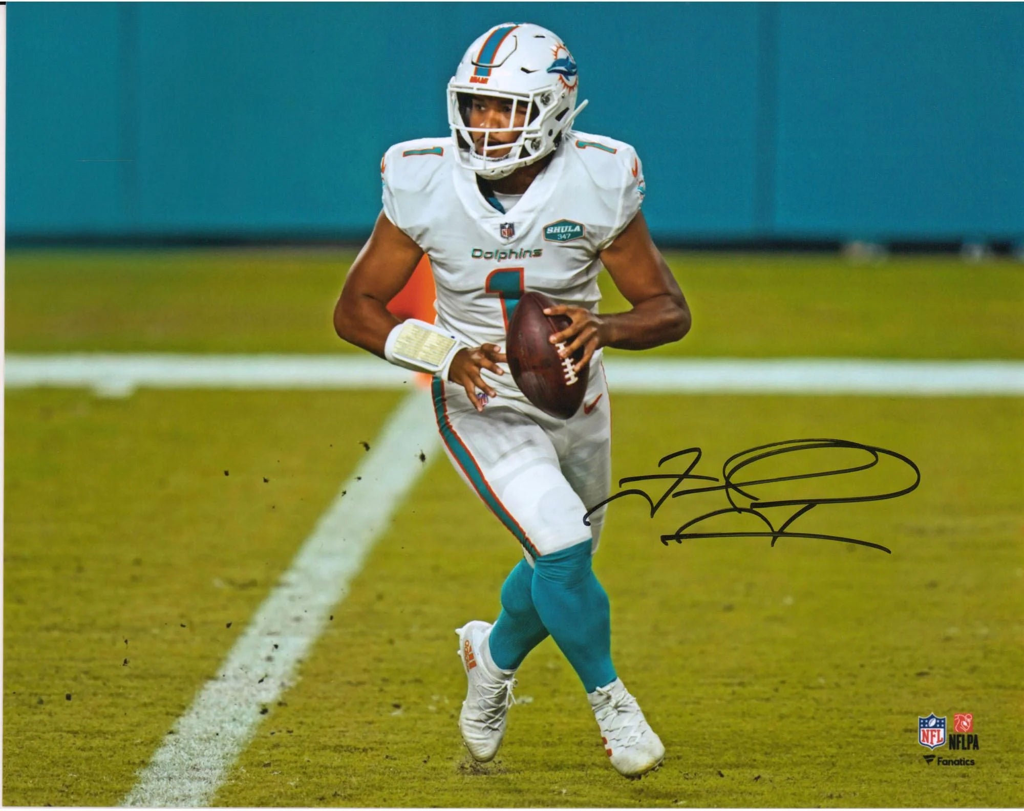 Tua Tagovailoa Miami Dolphins Autographed 8 x 10 White Jersey Rolling Out Photograph - Fanatics Authentic Certified